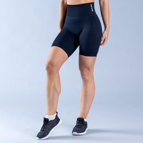 DFYNE Dynamic Shorts Schwarz | 2409-SACRK